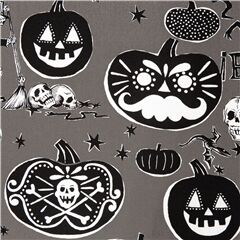 Tela gris calavera esqueleto calabazas luna gato escoba estrella Tela de Alexander Henry