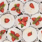 Tela oxford de algod&oacute;n con postres fresas nata montada