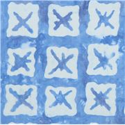 Tela azul estilo batik con aspas
