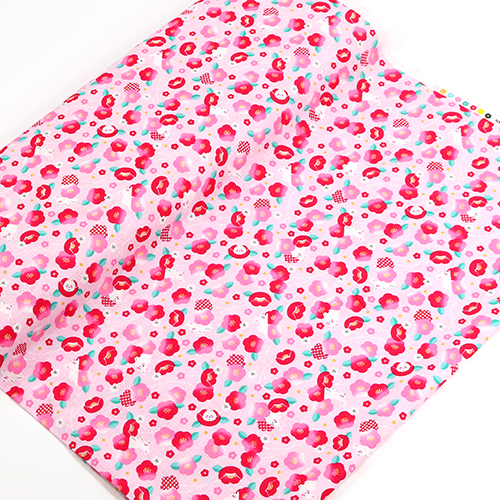 Conejito adorable y flor de ciruelo Shibori 3