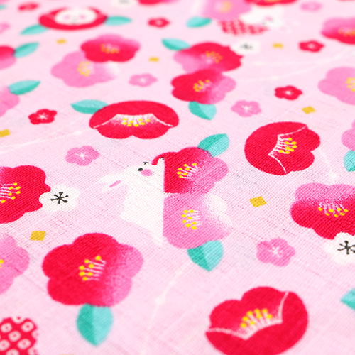 Conejito adorable y flor de ciruelo Shibori 5