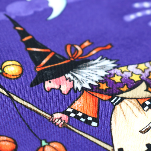 Moonlit Mischief : la promenade nocturne de la sorci�re 5