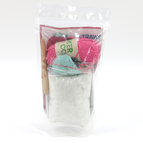 Kit De Ganchillo Amigos Del Bolsito Fresa 2