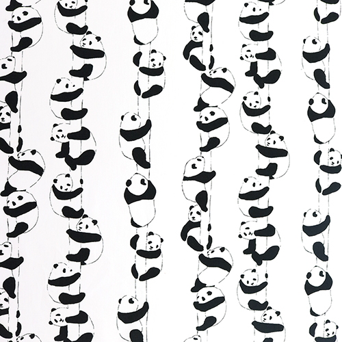 Panda Monochrome Grimpant aux Arbres Tissu par Hokkoh