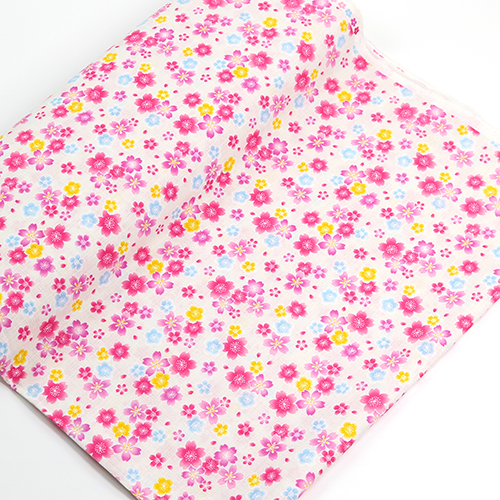 Pétales De Sakura Éparpillés Jolis Et Colorés 3