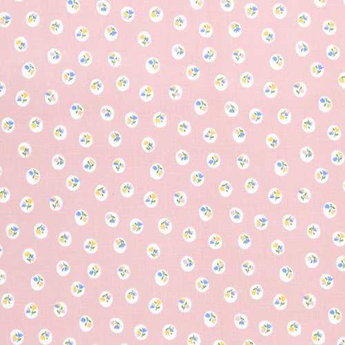 Pois Délicats Remplis De Fleurs De Cottage