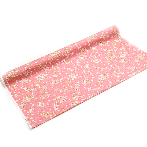 Usagi-Kaninchen auf Sakura-Kirschblütenzweig 3