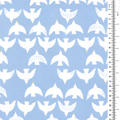 Mouette en Vol dans le Ciel au Motif Simple 1