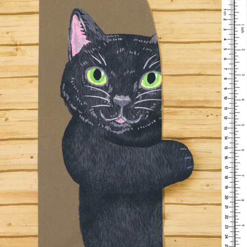 Katzen Die Durch Die T�r Mit Braunem Panel Sp�hen 1