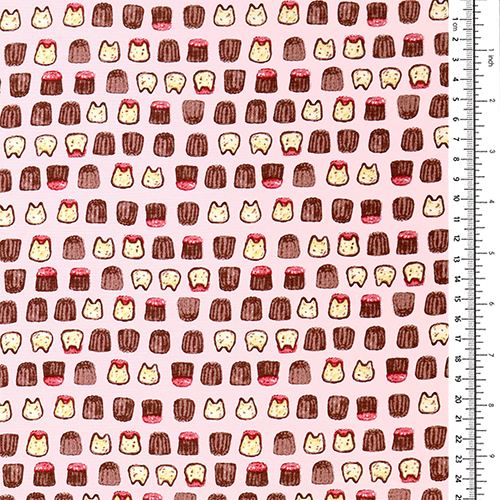 Canelé Mini Pâtisserie Chat en Rangées 1