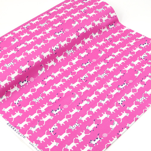 Gatos blancos caminando Simply Pallet 3