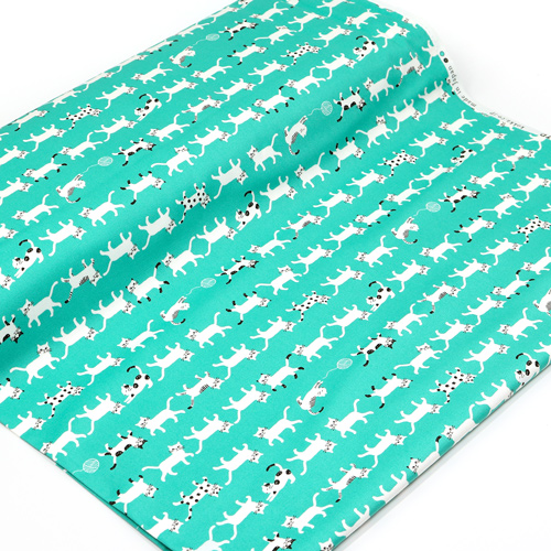 Gatos blancos caminando Simply Pallet 3