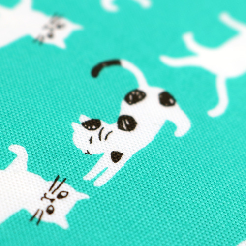 Gatos blancos caminando Simply Pallet 5