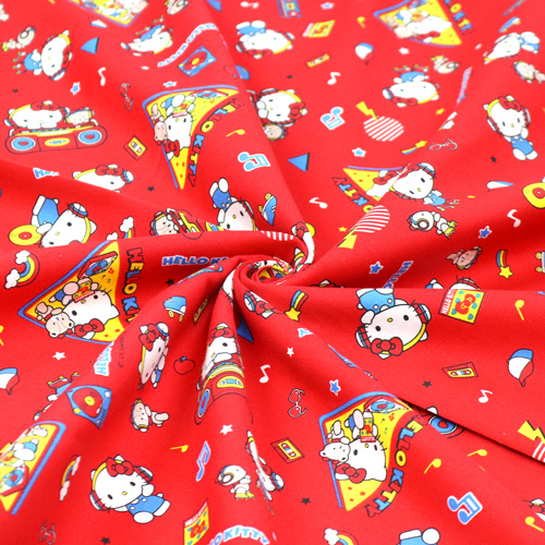 Hello Kitty Fête Disco Rétro En Patins À Roulettes 2