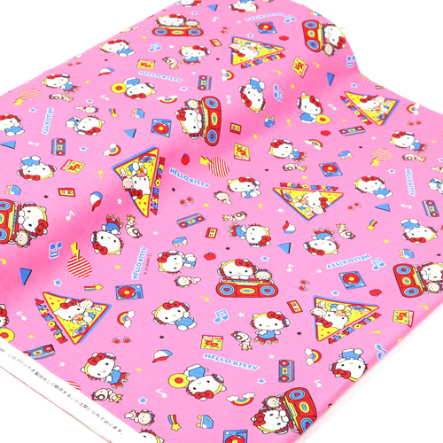Hello Kitty Fiesta Disco Retro Sobre Patines De Ruedas 3