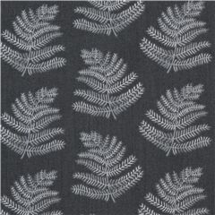 weie Farnbltter auf grauem Baumwollstoff Stoff von Dear Stella