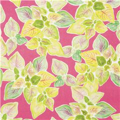 Leafy Garden Grntne auf rosa Baumwollstoff Stoff von Dear Stella