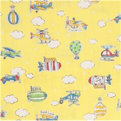 Cute Retro Airplanes Hot Air Balloons Clouds Stoff von Cosmo