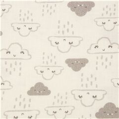 Tissu en coton cru avec d'adorables nuages gris avec des visages Tissu par Michael Miller