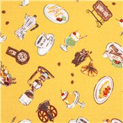 Tissu jaune avec déco alimentaire et vintage gramophone radio omelette sundae