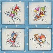 Tissu en coton bleu avec des enfants rigolos à la neige en hiver