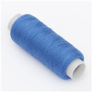 Bobine de fil bleu ciel foncé 32