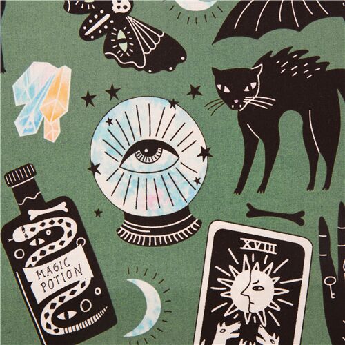 Tissu d'Halloween coton vert Alexander Henry boule magique tarot chauve-souris Tissu
