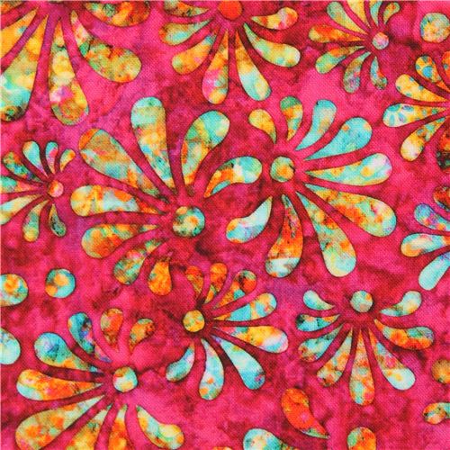 Tissu Quilting Treasures rose fonc avec des fleurs exotiques Tissu