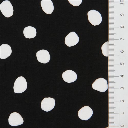 Remnant (25 x 112 cm) - Robert Kaufman white polka dot fabric in black 2