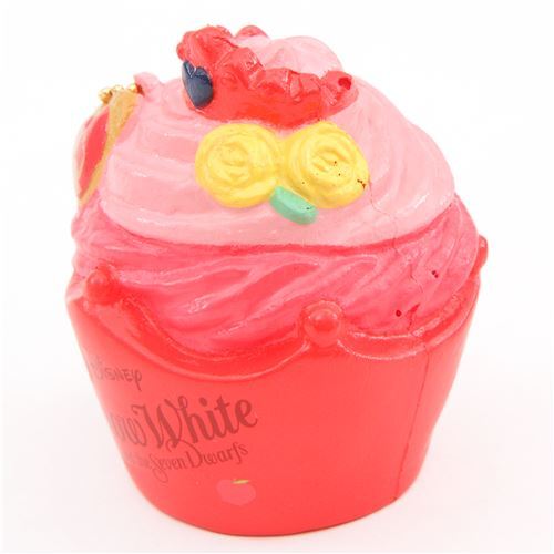 Snow White cupcake squishy 2