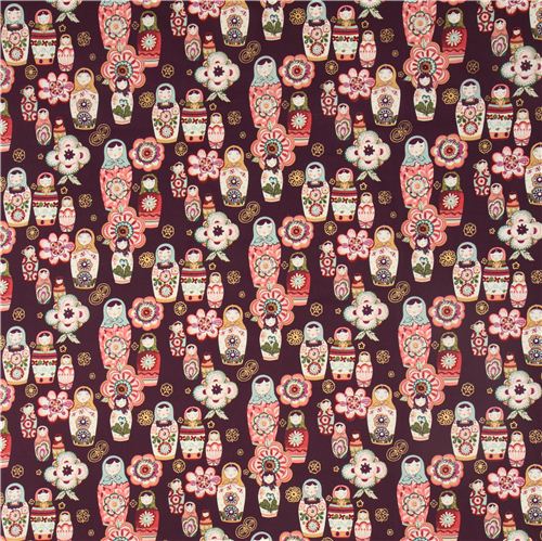 Tissu aubergine Alexander Henry Nadya avec des Matriochkas 0