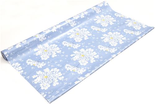 blue premium laminate fabric de Michael Miller white flowers 3