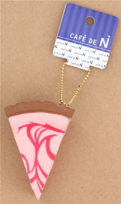 Squishy Cafe de N , part de gâteau cheesecake rose avec un coulis fuchsia 4