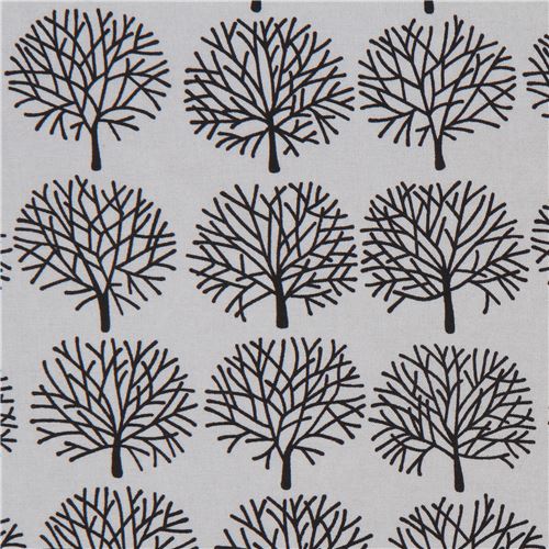 Tissu gris par Alexander Henry avec des arbres noirs Tissu