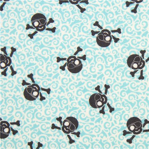 hellblauer Michael Miller Stoff Totenkopf Pirat 1