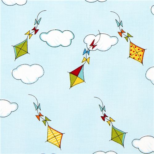 hellblauer Designer Stoff mit bunten Drachen und Wolken 1