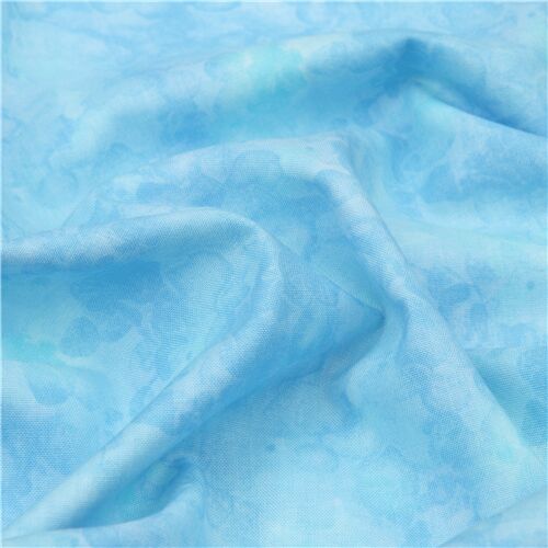 Hellblauer Stoff von Timeless Treasures Stoff