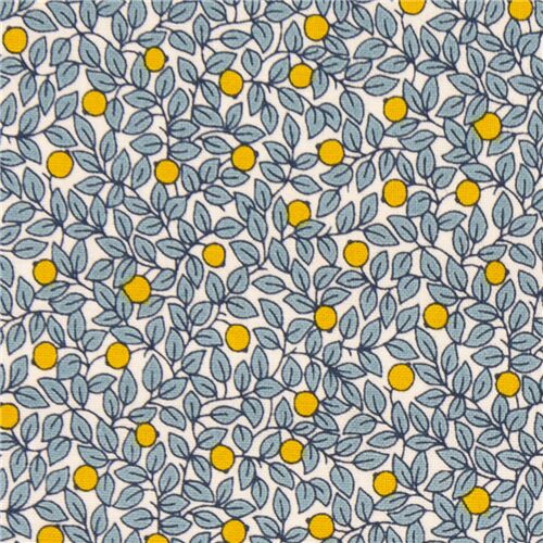 Cremefarbener Stoff mit kleinen gelbgrünen Beeren von Liberty Fabrics Stoff