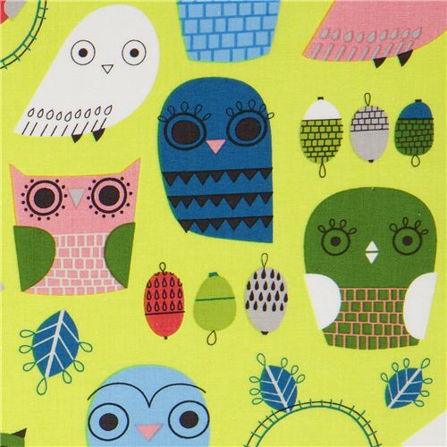 Tissu vert avec des hiboux rigolos par Robert Kaufman Tissu