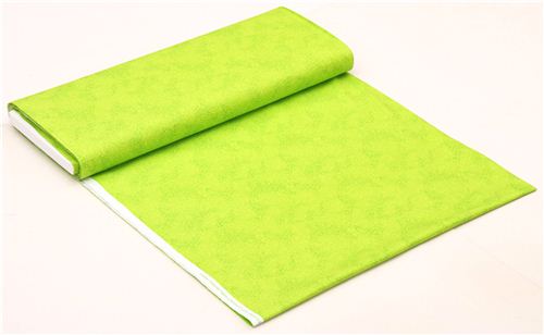 Tela verde claro estampado espiral tallo Jazz de Timeless Treasures EE. UU. 3