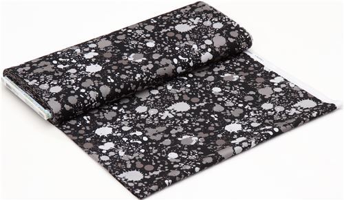 Stoffrest (32 x 112 cm) - Schwarzer Biobaumwollstoff mit Farbklecksen von Cloud 9 3