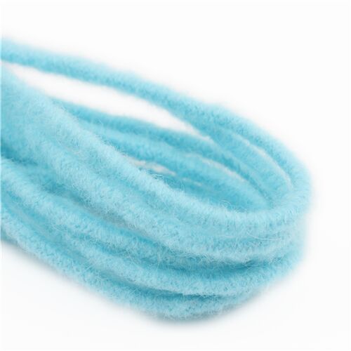 Fil de laine lastique 1 m bleu ciel, import du Japon