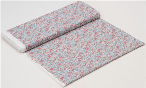 Chutes de tissu de (26 x 110 cm) - Tissu Liberty Fabrics avec des petites fleurs de jardin entass�es 6