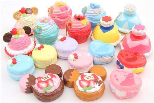 Squishy rosa kleidf�rmiges T�rtchen Dornr�schen von Disney 4
