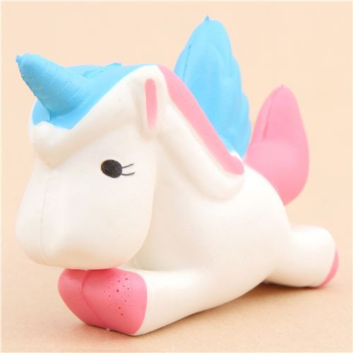 Squishy de unicornio blanco con melena azul 6