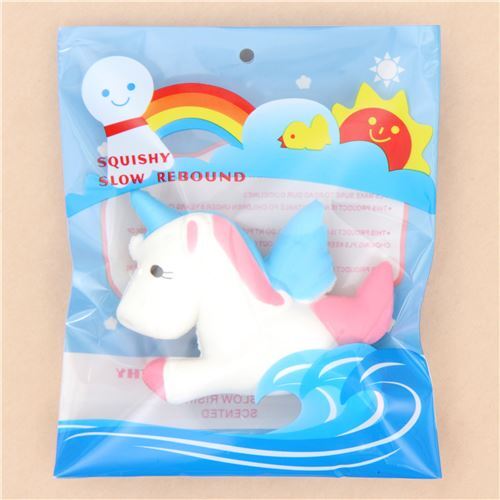 Squishy de unicornio blanco con melena azul 8